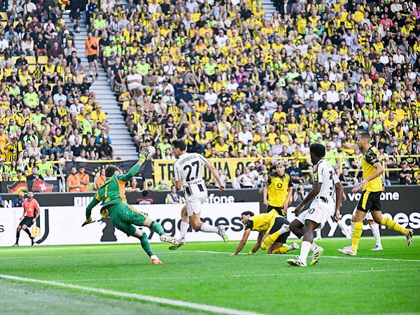 Dwigol Andrea Cambiaso Bantu Juventus Kalahkan Dortmund 2-1